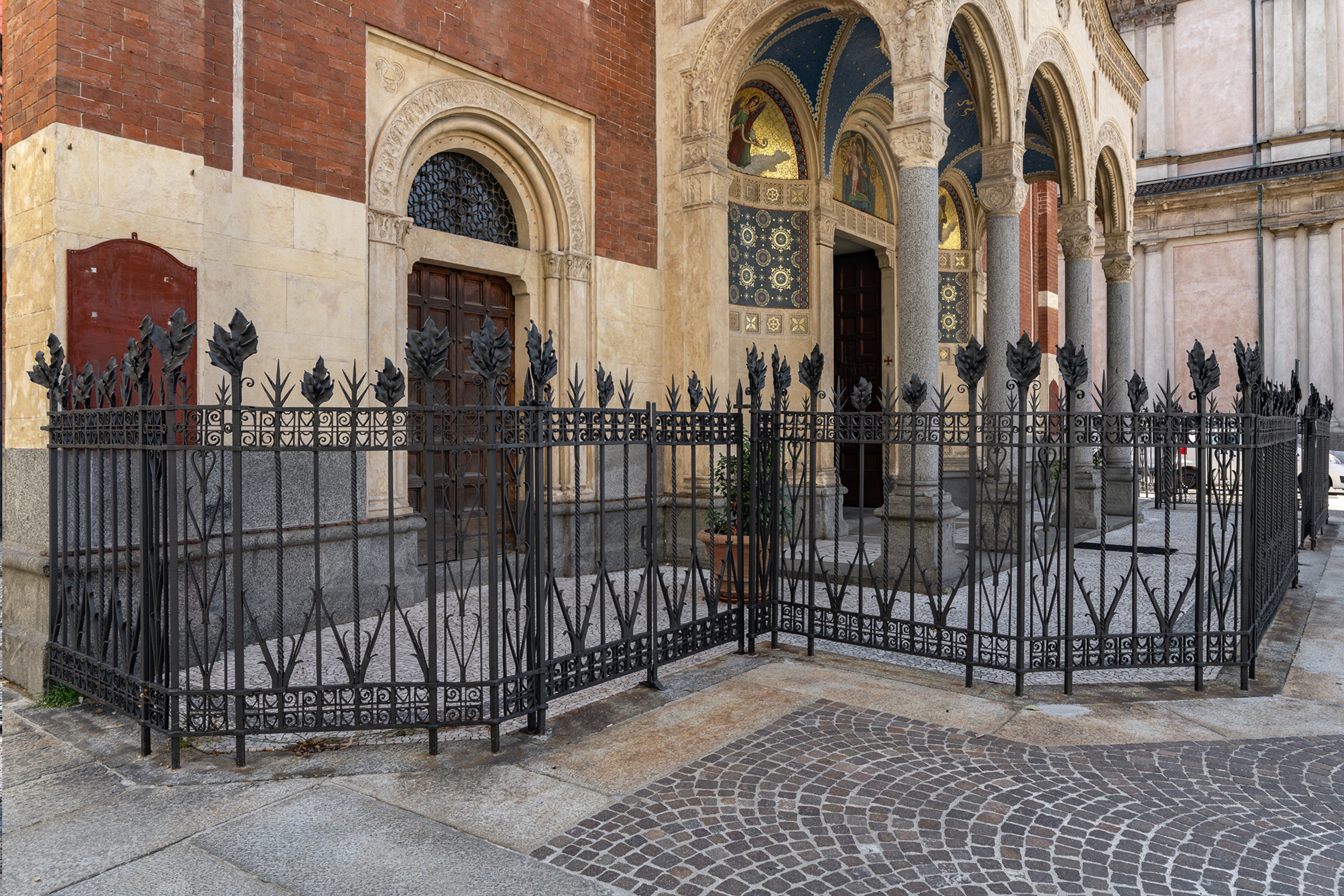 Porta su misura, finitura